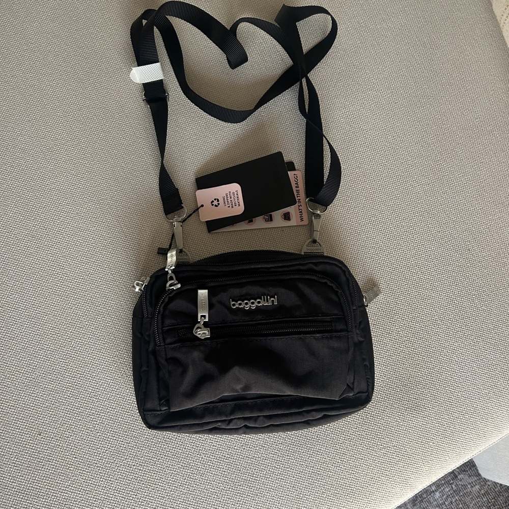 Baggallini Black Crossbody Nylon Organizer Bag - Picture 2 of 5